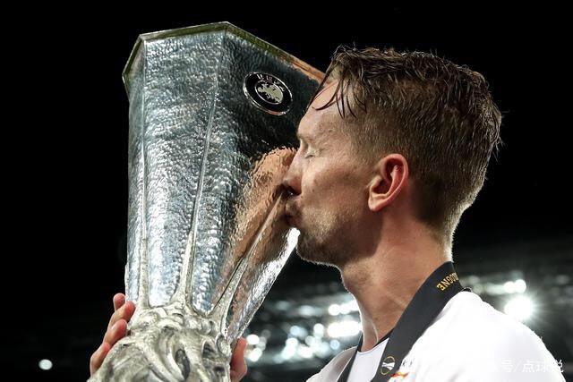 迪马利亚：感恩能与梅西一起经历这一切